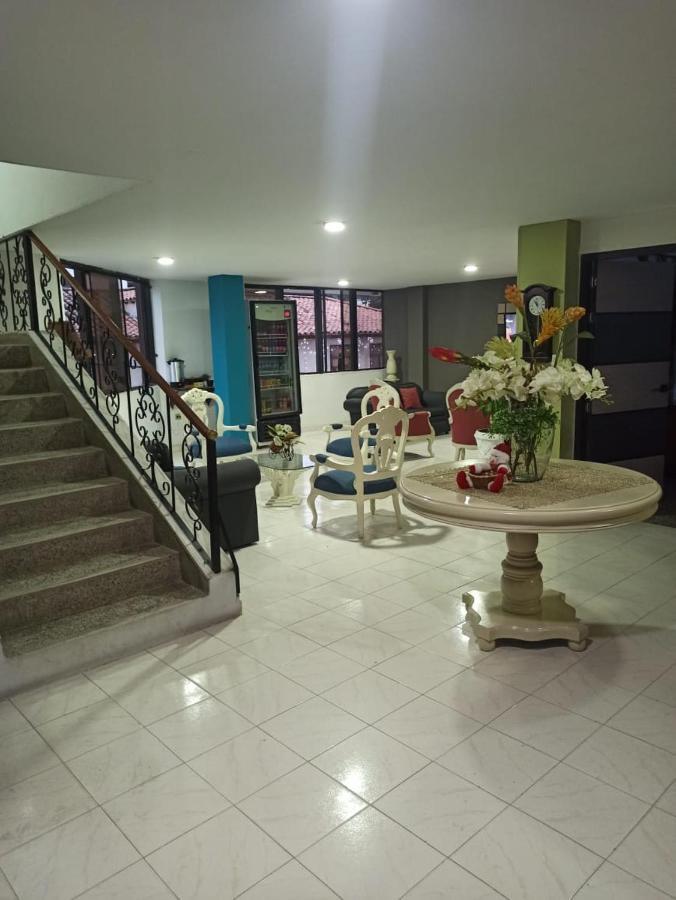 Hotel Plaza Real Ocaña Extérieur photo