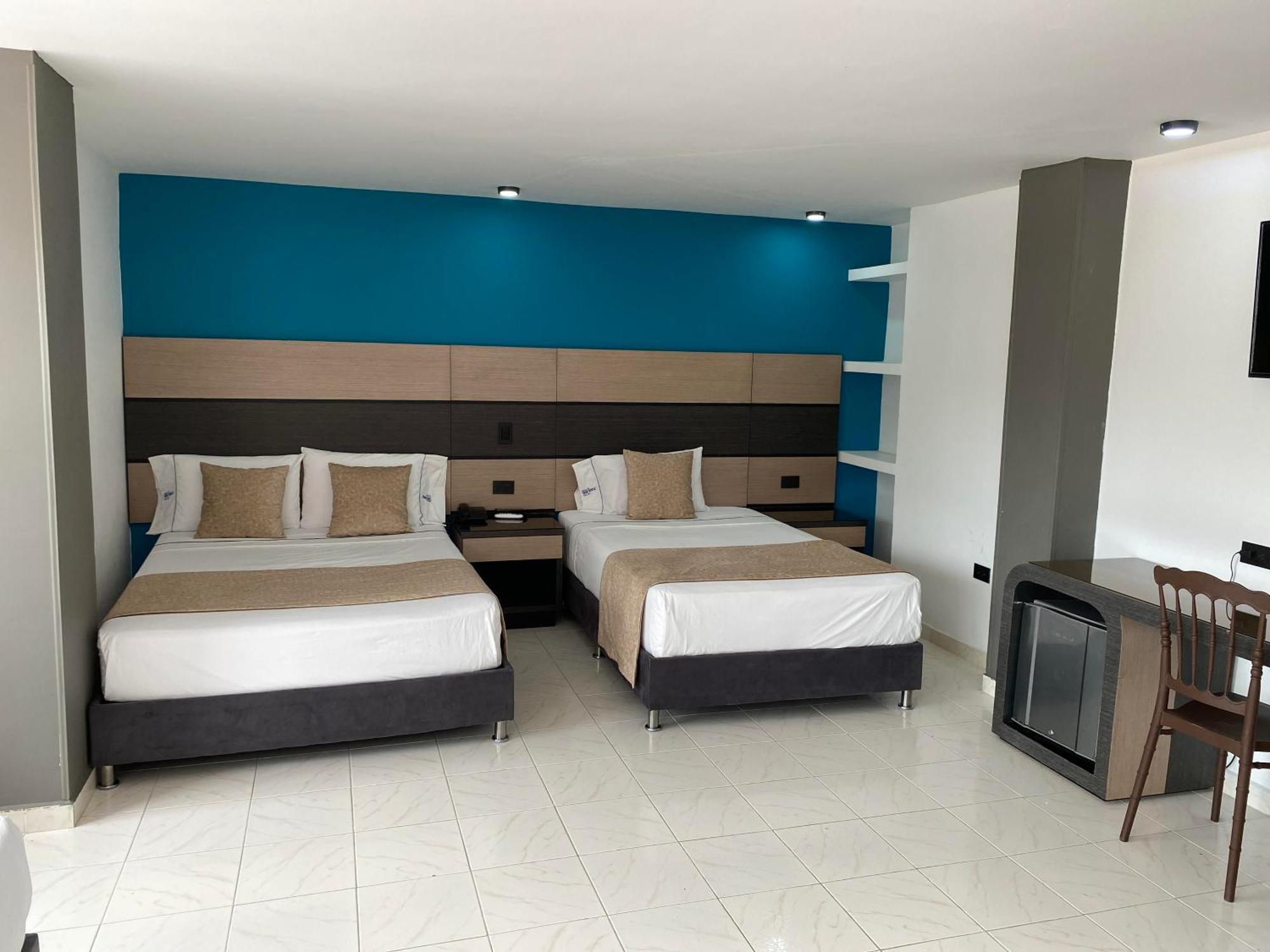 Hotel Plaza Real Ocaña Extérieur photo