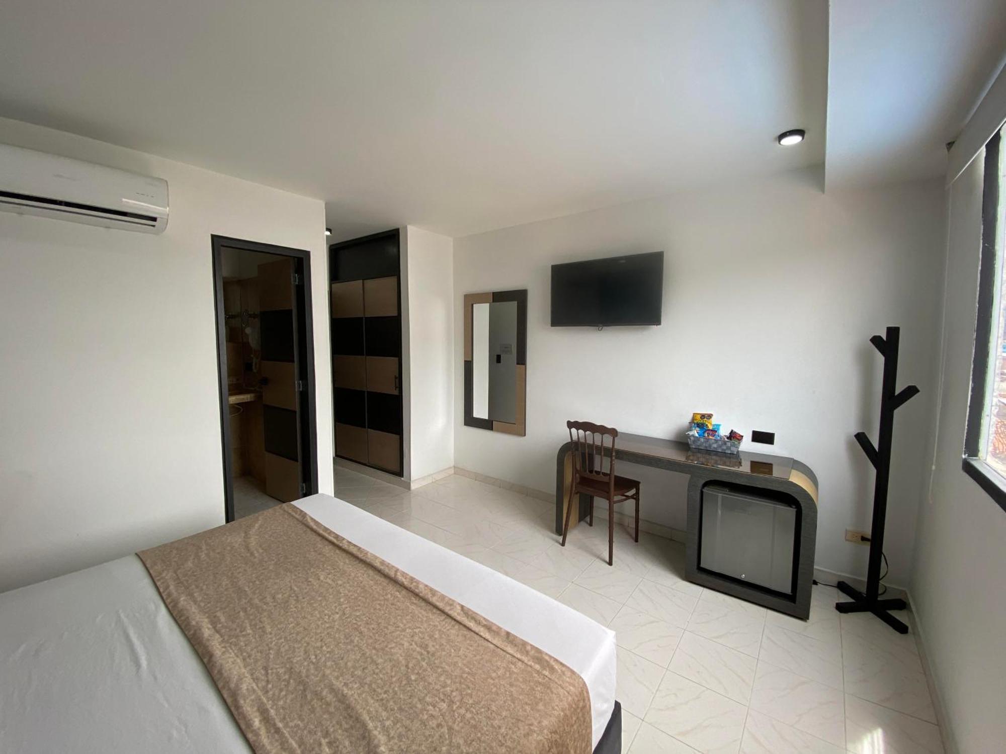 Hotel Plaza Real Ocaña Extérieur photo