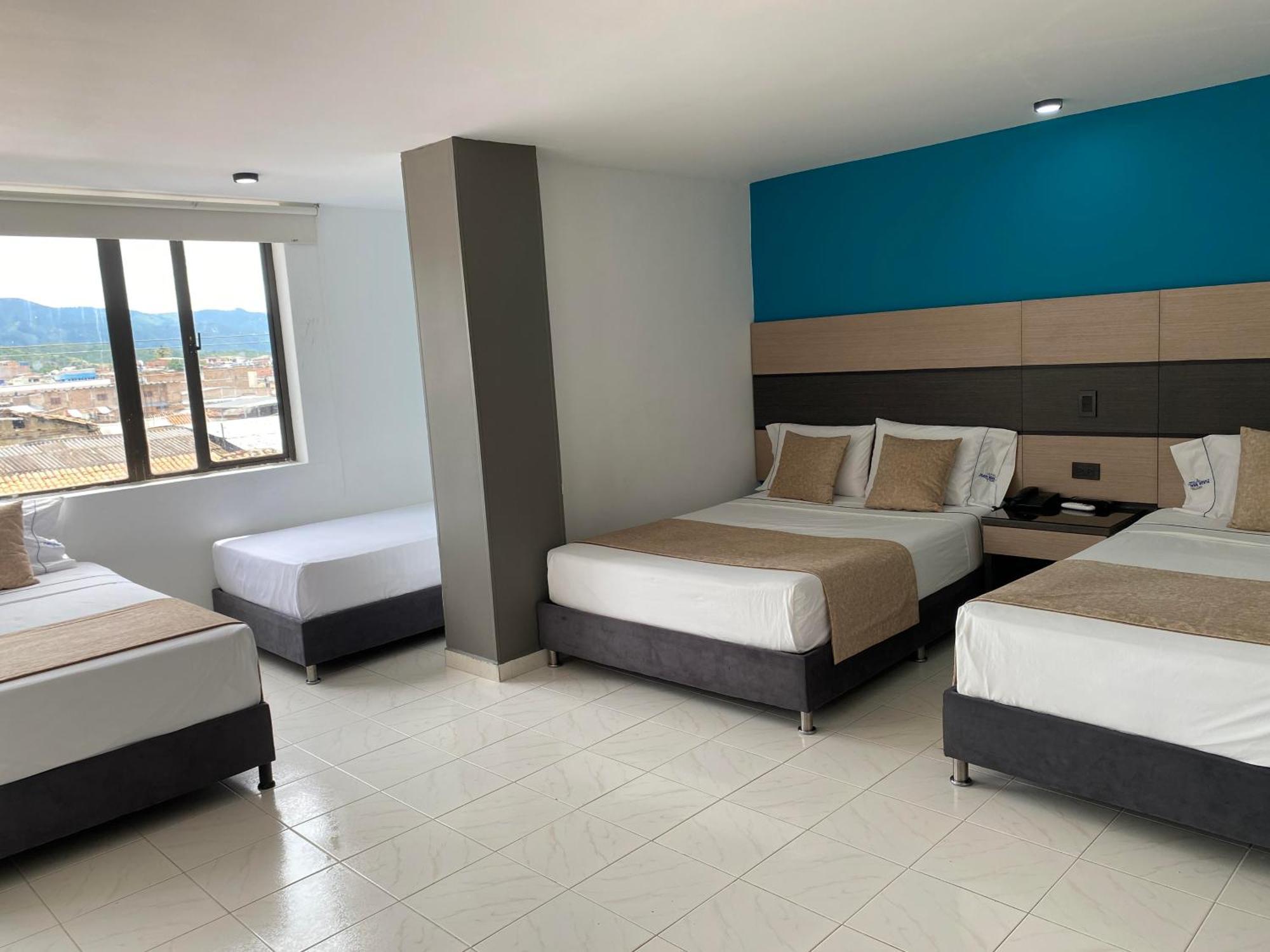 Hotel Plaza Real Ocaña Extérieur photo