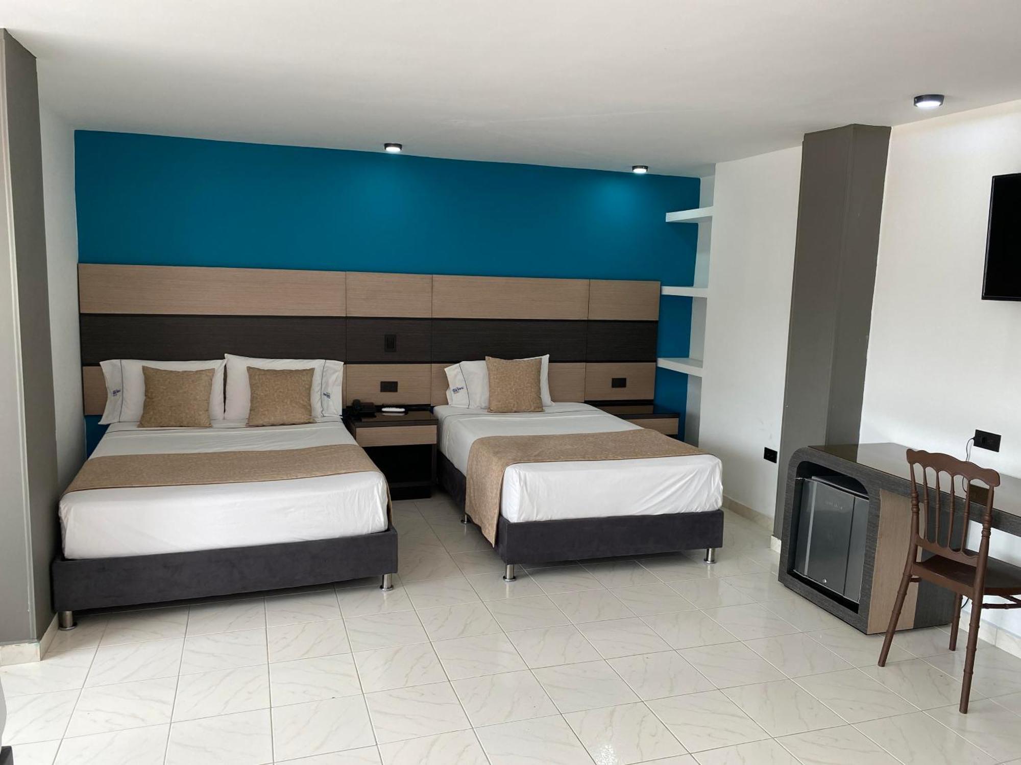 Hotel Plaza Real Ocaña Extérieur photo
