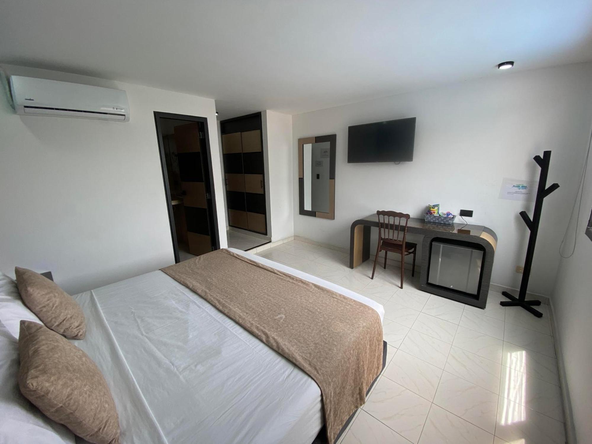 Hotel Plaza Real Ocaña Extérieur photo